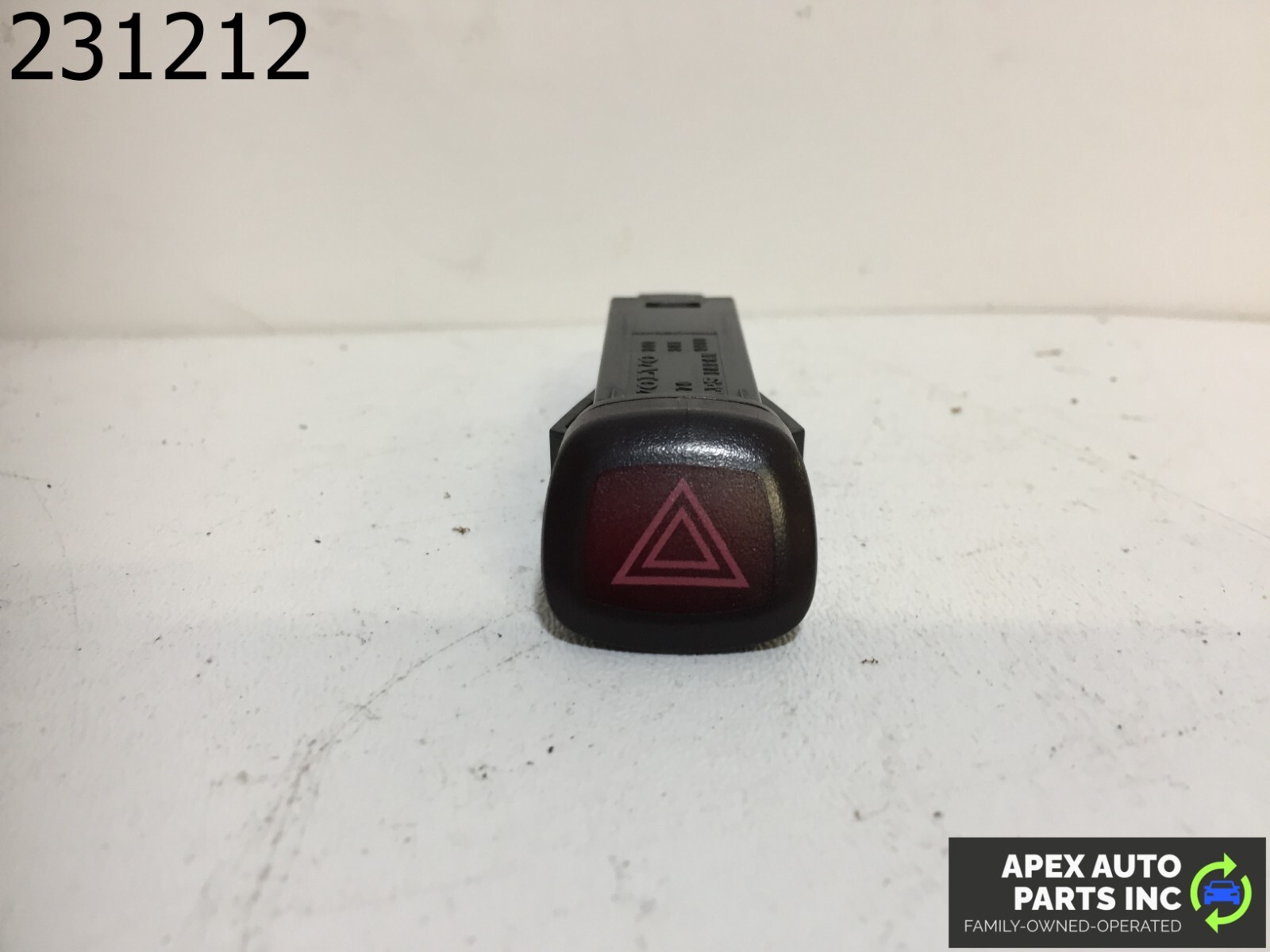 OEM Volvo XC90 2004 DASHBOARD INSTRUMENT PANEL CENTER HAZARD LIGHT SWITCH