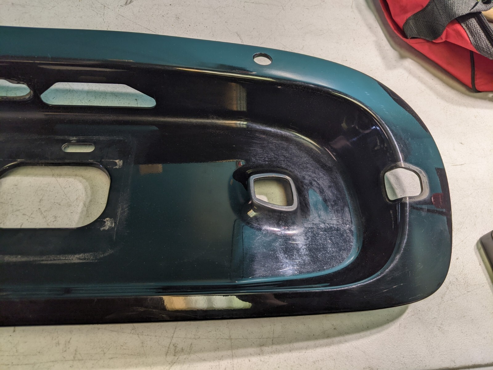 2001-2006 HYUNDAI SANTA FE TRUNK EXTERIOR FINISH PANEL OEM - Image 4