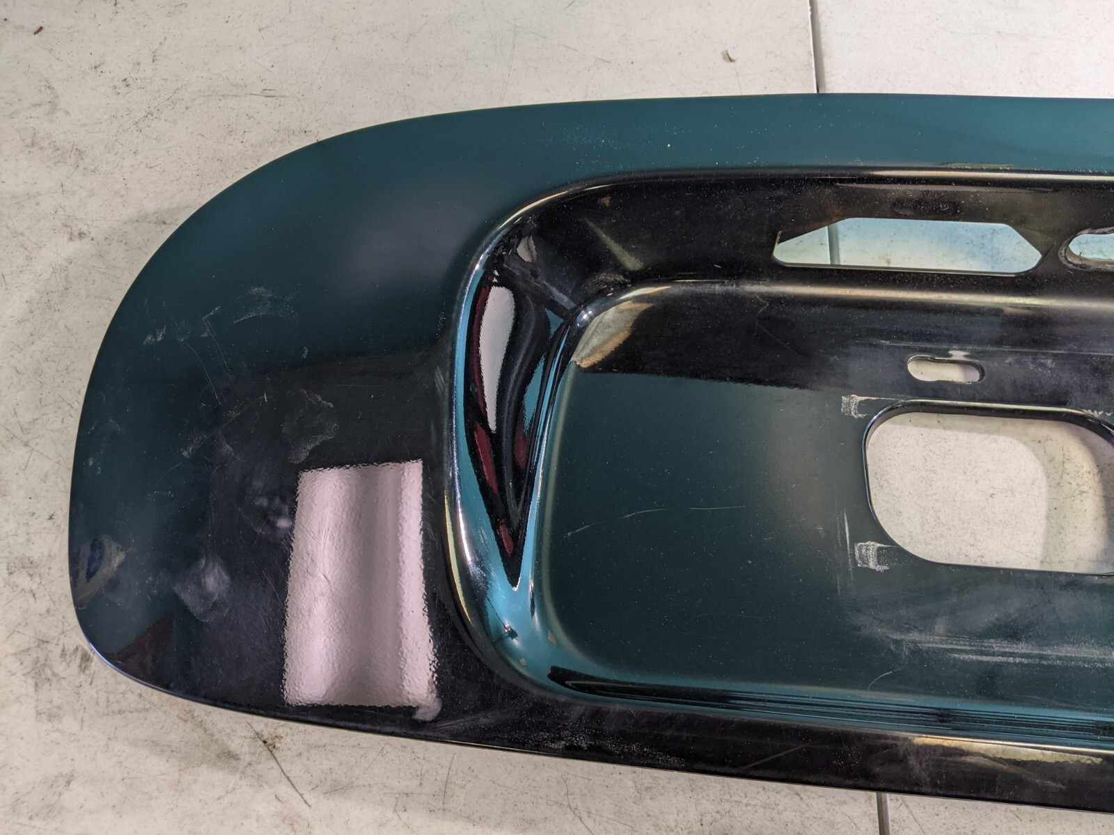 2001-2006 HYUNDAI SANTA FE TRUNK EXTERIOR FINISH PANEL OEM - Image 5