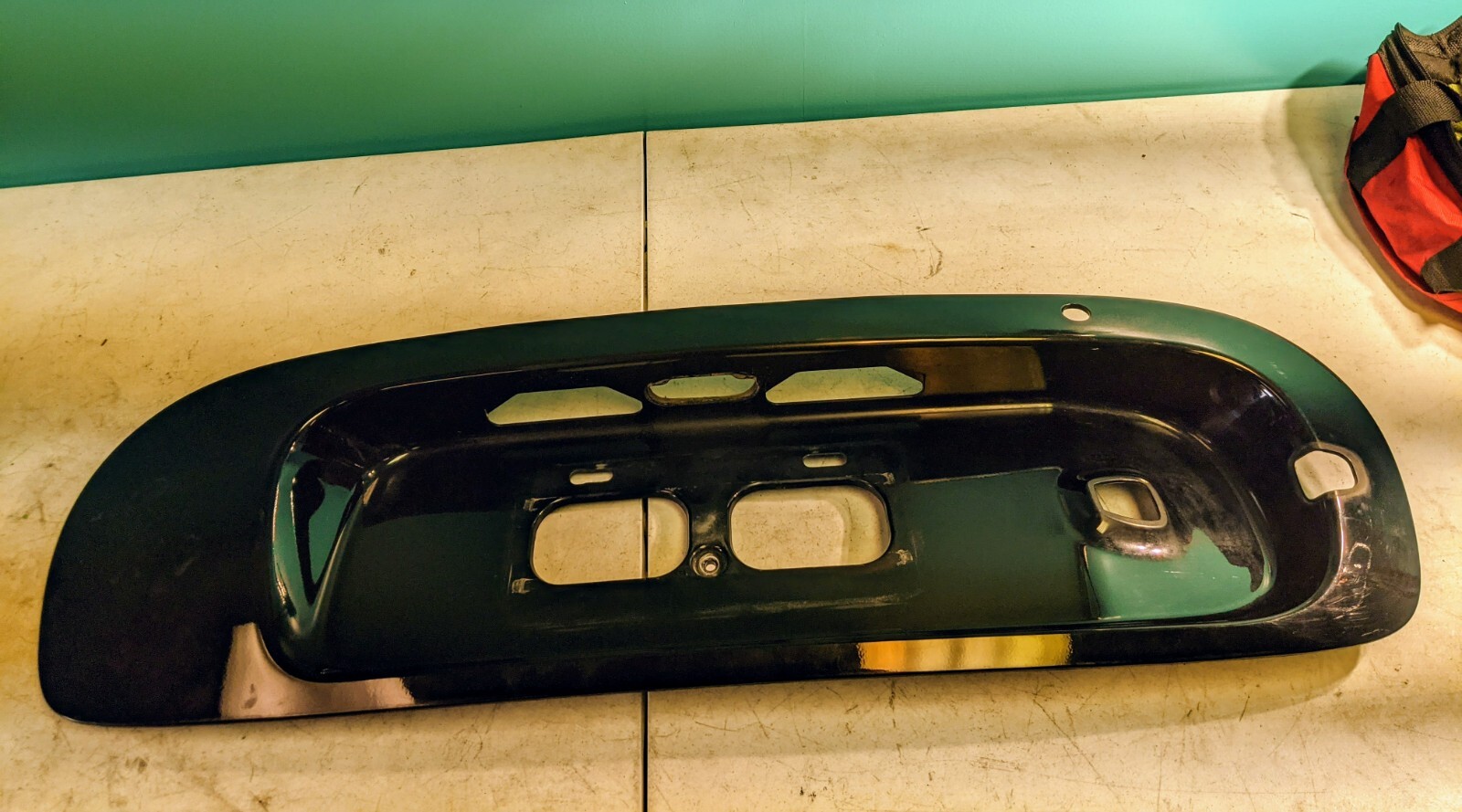 2001-2006 HYUNDAI SANTA FE TRUNK EXTERIOR FINISH PANEL OEM