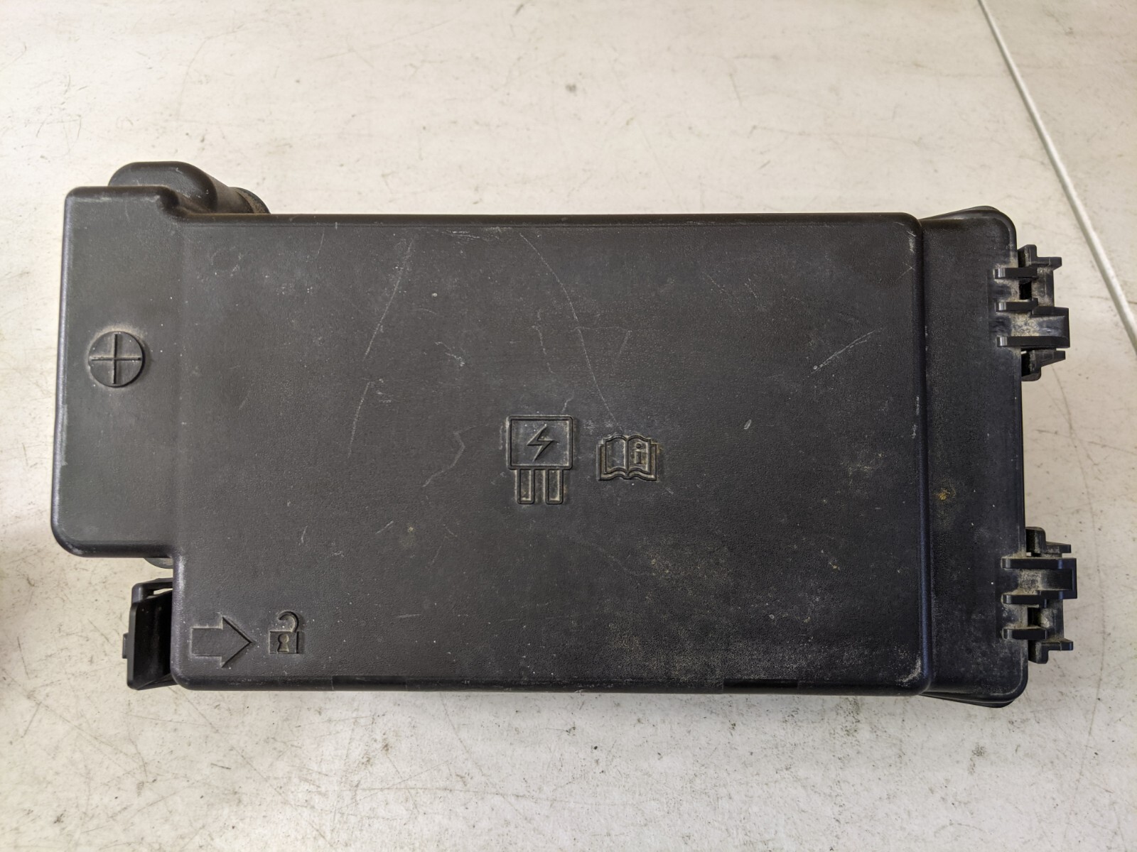 2007-2010 Lincoln MKX Ford Edge Engine Bay Fusebox Fuse Box Relay Module OEM