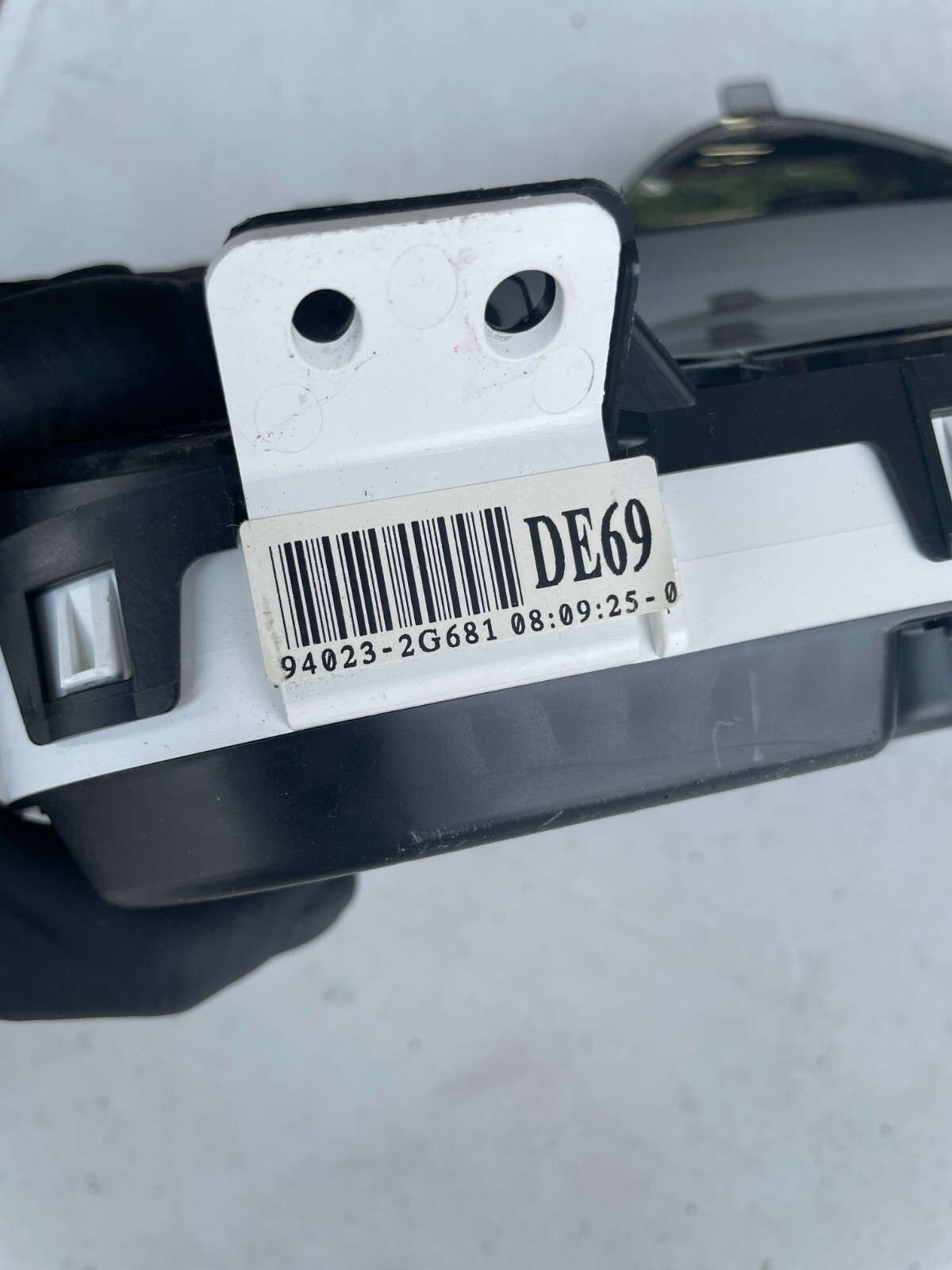 2009-2010 Kia Optima 2.4L A/T cluster speedometer tach gauges instrument panel - Image 11