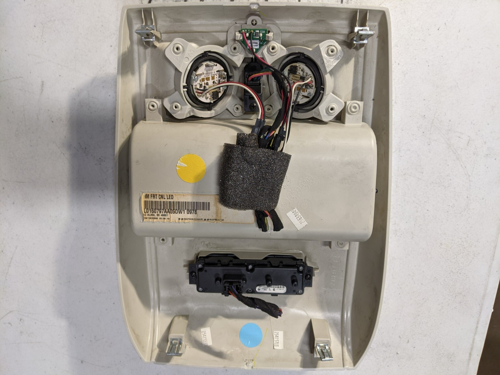 2009-2014 Volkswagen Routan Center Overhead Console Assembly OEM - Image 5