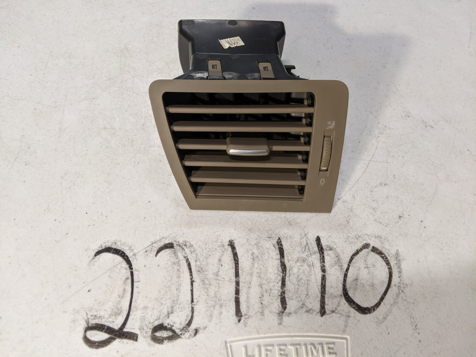 2009-2014 Volkswagen Routan Left Driver Side Dash AC Air Vent Outlet Duct Grille