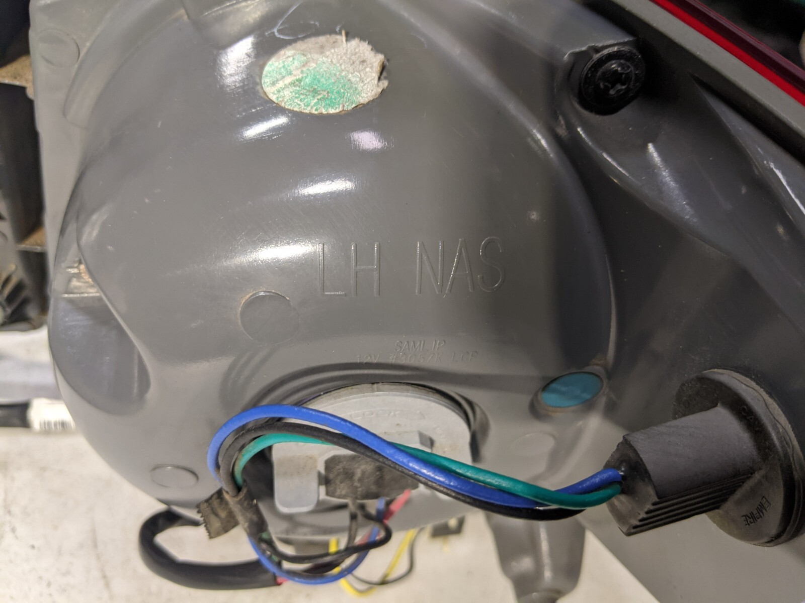 2011-2015 CHEVROLET CRUZE LH DRIVER'S SIDE OUTER HALOGEN TAIL LIGHT OEM - Image 6