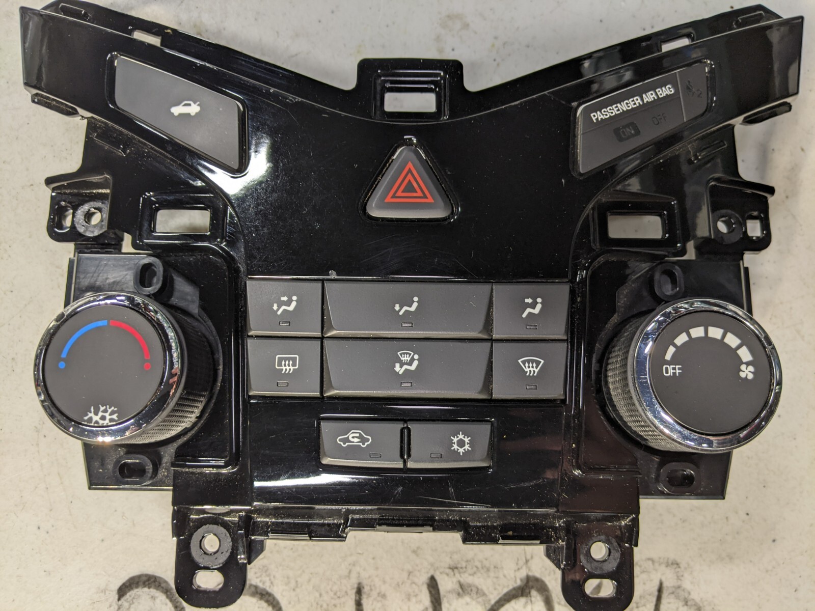 2012-2016 Chevrolet Cruze A/C Heater Climate Control Temperature OEM - Image 3