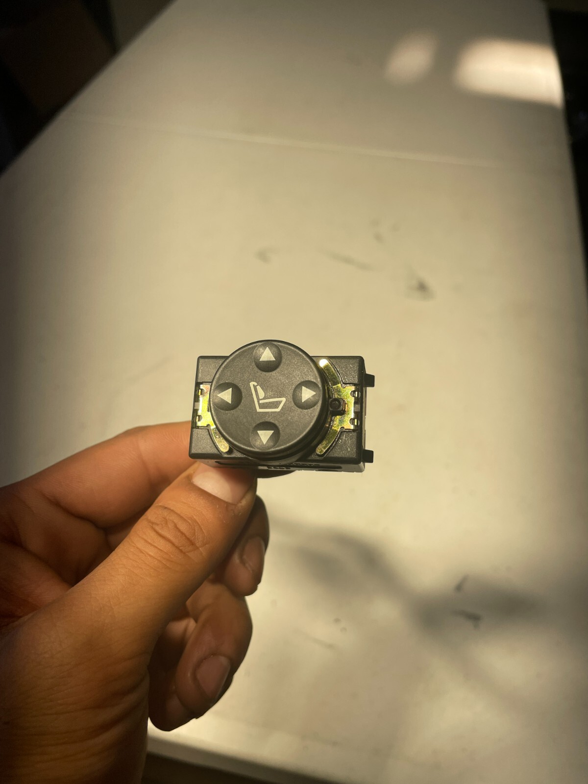 BMW E53 E46 Front Right RH Passenger Seat Lumbar Support Switch 61318360877 OEM - Image 3