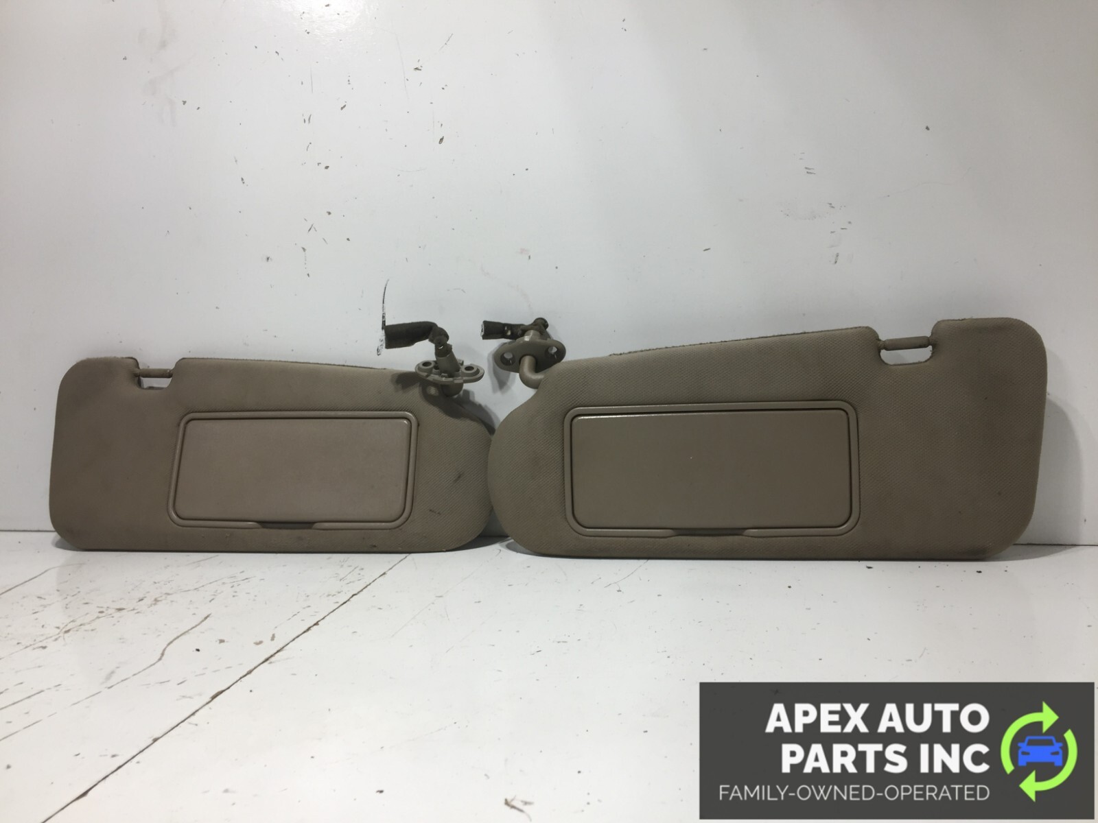 OEM 03-09 Kia Sorento Sun Visor Set Sunvisors Mirrors Light Set Driver Passenger - Image 7