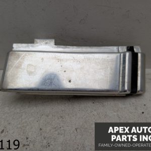 OEM 1978 Chevrolet Caprice 4.1L Passenger side rocker trim RH wheel well