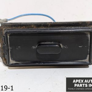 OEM 1980-1987 Jaguar XJ6 4.2L HOOD SIDE FUSE BOX