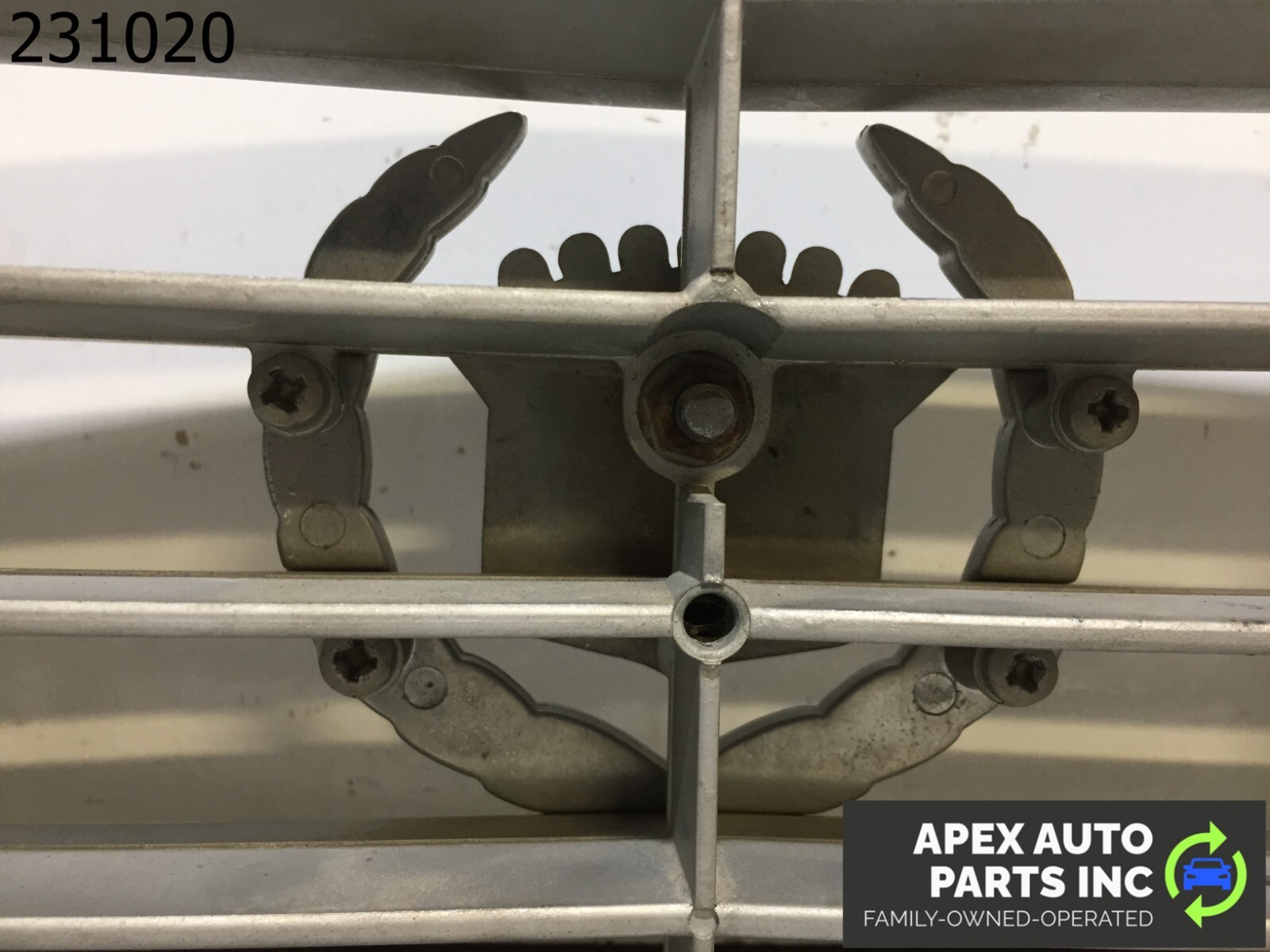 OEM 1990 Cadillac Allante FRONT GRILLE GRILL OEM - Image 11