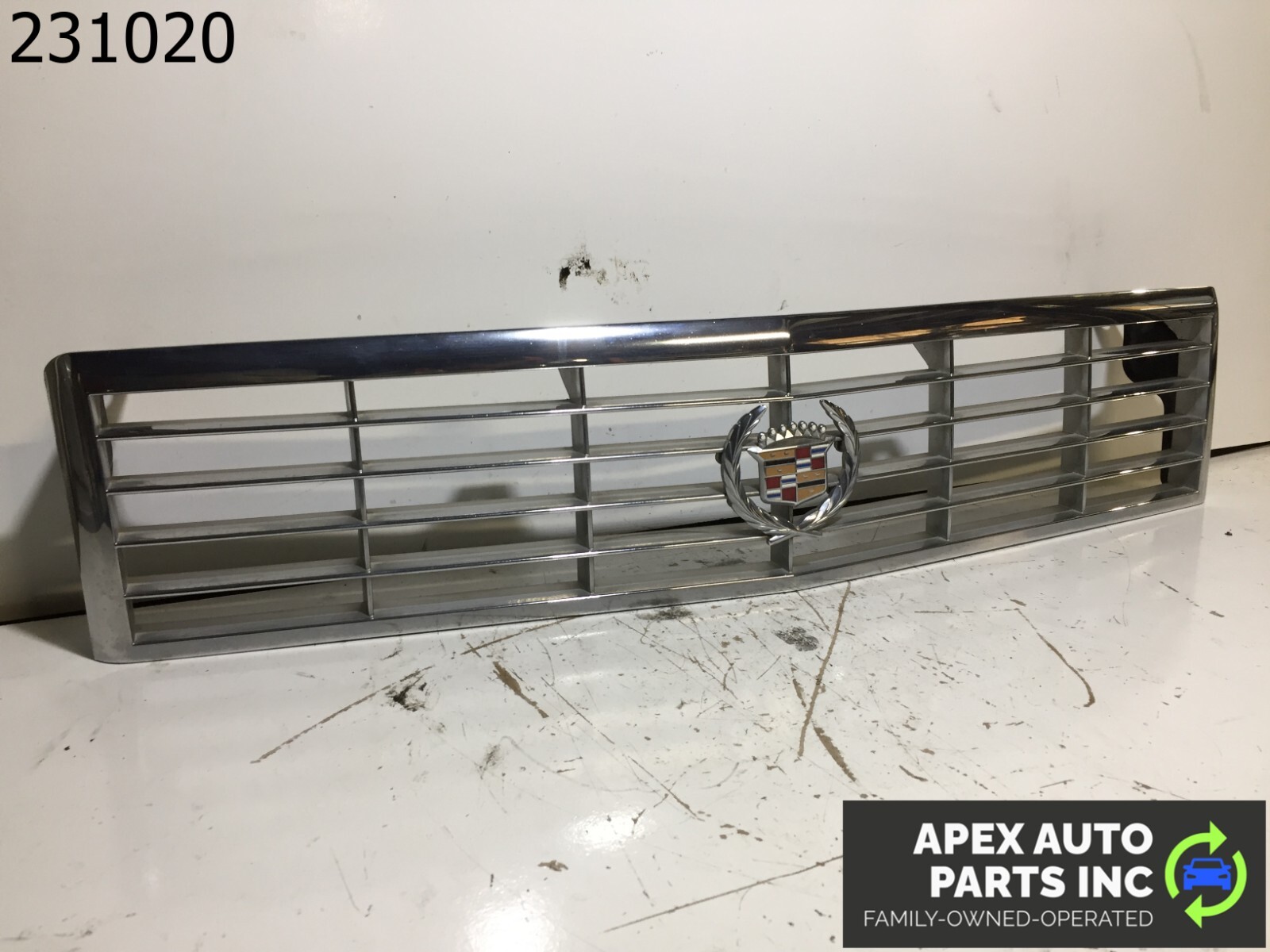 OEM 1990 Cadillac Allante FRONT GRILLE GRILL OEM - Image 3