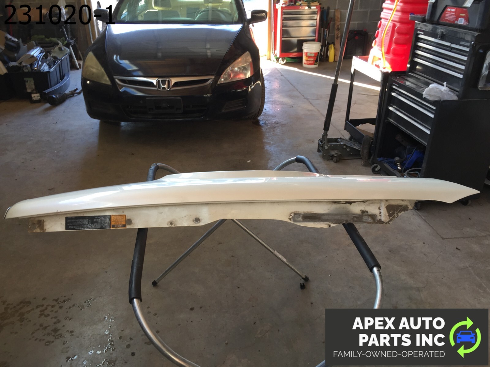 OEM 1990 Cadillac Allante Front Right Passenger Fender Silver - Image 6