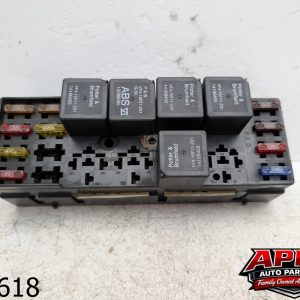 OEM 1995 Chevrolet Camaro 3.8L Fuse Box