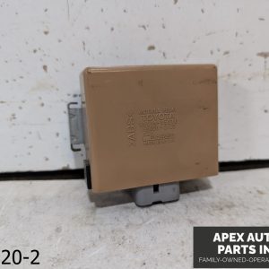 OEM 1997 Toyota 4Runner 3.4L RADIO ANTENNA RELAY JAPAN