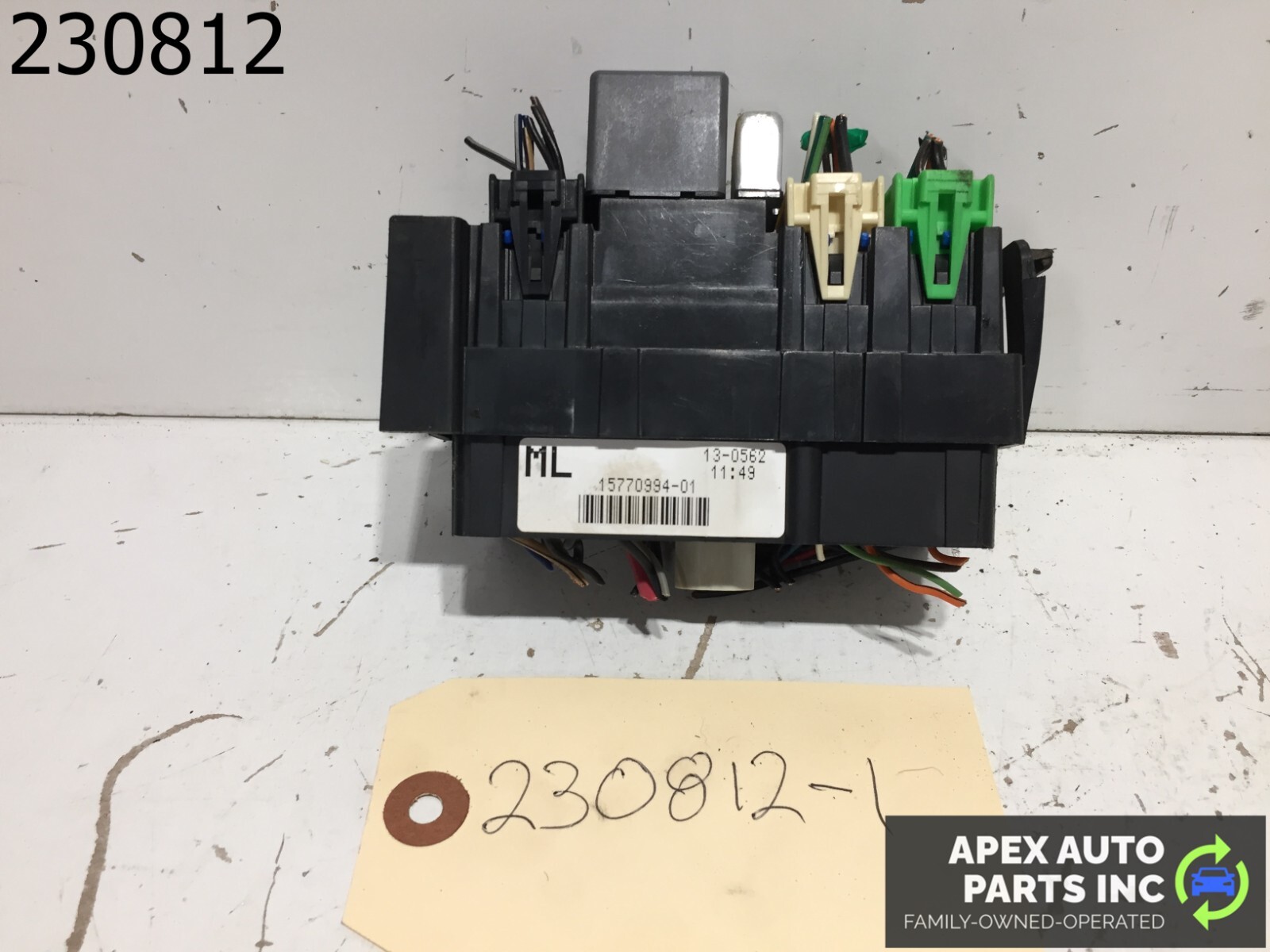 OEM 2000 2001 2002 2003 GMC YUKON XL FUSE BOX RELAY JUNCTION