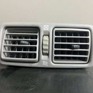 OEM 2000 Lexus GS300 3.0L REAR CENTER CONSOLE AIR AC VENT VENTS BEIGE