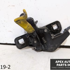 OEM 2000 Lincoln Continental 4.6L HOOD LOCK LATCH ASSEMBLY