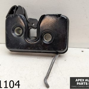 OEM 2001 Volkswagen Cabrio GLX 2.0L component Deck Lid Lock