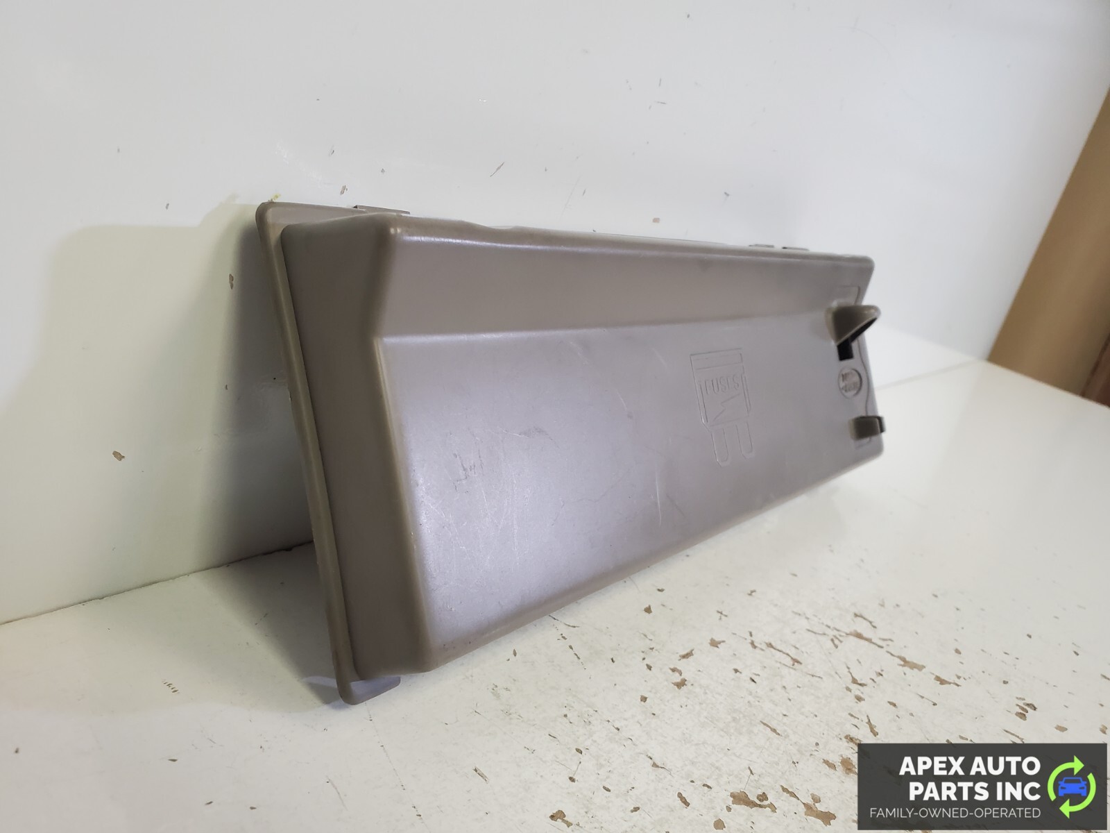OEM 2002 2003 2004 2005 FREELANDER Instrument Dash Panel Fuse Box Lid Cover Trim - Image 3