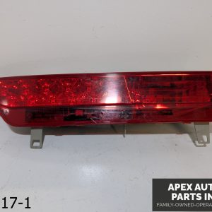 OEM 2002-2005 BMW 745Li 4.4L  Inner Rear Left Tail Light Housing