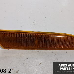 OEM 2004-2006 Lexus ES 330 3.3L Right Passenger Signal Lamp Bumper Mounted