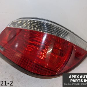 OEM 2004-2007 BMW 530I 3.0L RIGHT PASSENGER TAIL LIGHT 15823703