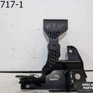 OEM 2005 Audi A4 2.0L Upper HOOD Latch / Lever 4F0823480B