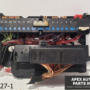 OEM 2005 BMW 325i 2.5L M3 FRONT SAM FUSE BOX RELAY FUSES RELAYS BLOCK
