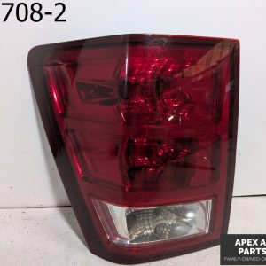 OEM 2005 Jeep Grand Cherokee 5.7L Driver Left Side Tail Light Taillight