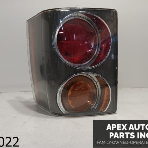 OEM 2005 Range Rover 4.4L Passenger Right Side Tail Light
