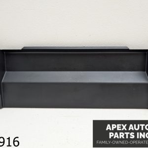 OEM 2006 BMW 325xi E91 3.0L  GLOVE BOX FUSE BRACKET COVER