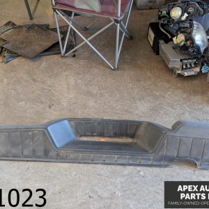 OEM 2006 Hummer H3 3.5L REAR BUMPER STEP PAD SCUFF PLATE SILL TRIM COVER