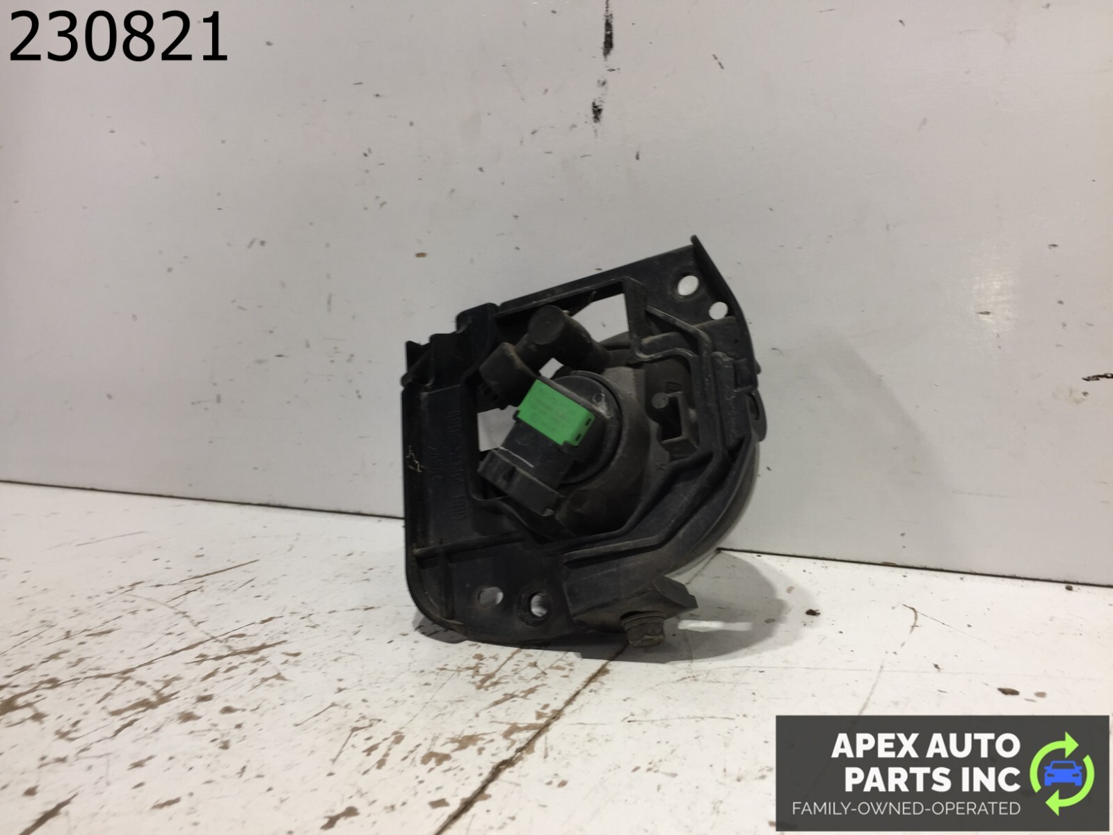 OEM 2007 2008 2009 MAZDA CX 7 Right Passenger Side Fog Light - Image 7