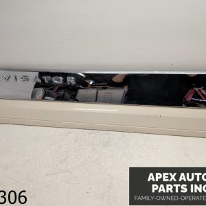 OEM 2007 Lincoln Navigator 5.4L LEFT FRONT DOOR MOLDING