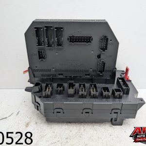 OEM 2007 Mercedes S550 5.5L Front Fuse Box Relay SAM Module