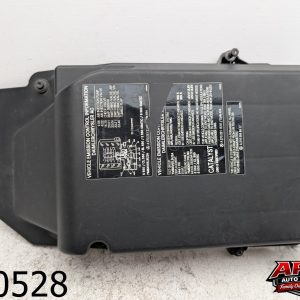 OEM 2007 Mercedes S550 5.5L UNDER HOOD FUSE RELAY BOX COVER