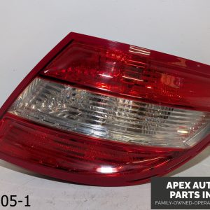OEM 2008-2011 Mercedes C300 3.0L RIGHT TAILLIGHT BRAKE LIGHT