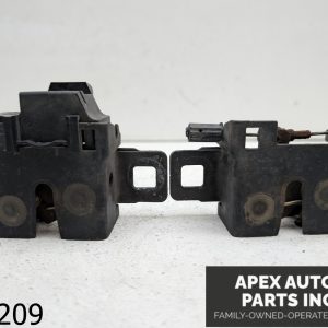 OEM 2008 Land Range Rover 4.4L HOOD BONNET SIDE LOCK LATCH SET