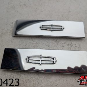 OEM 2008 Lincoln Navigator 5.4L Front Door Panel Chrome Trim Decal