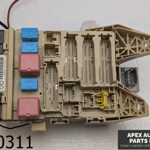 OEM 2008 Toyota Highlander 3.5L Cabin Fuse Relay Box