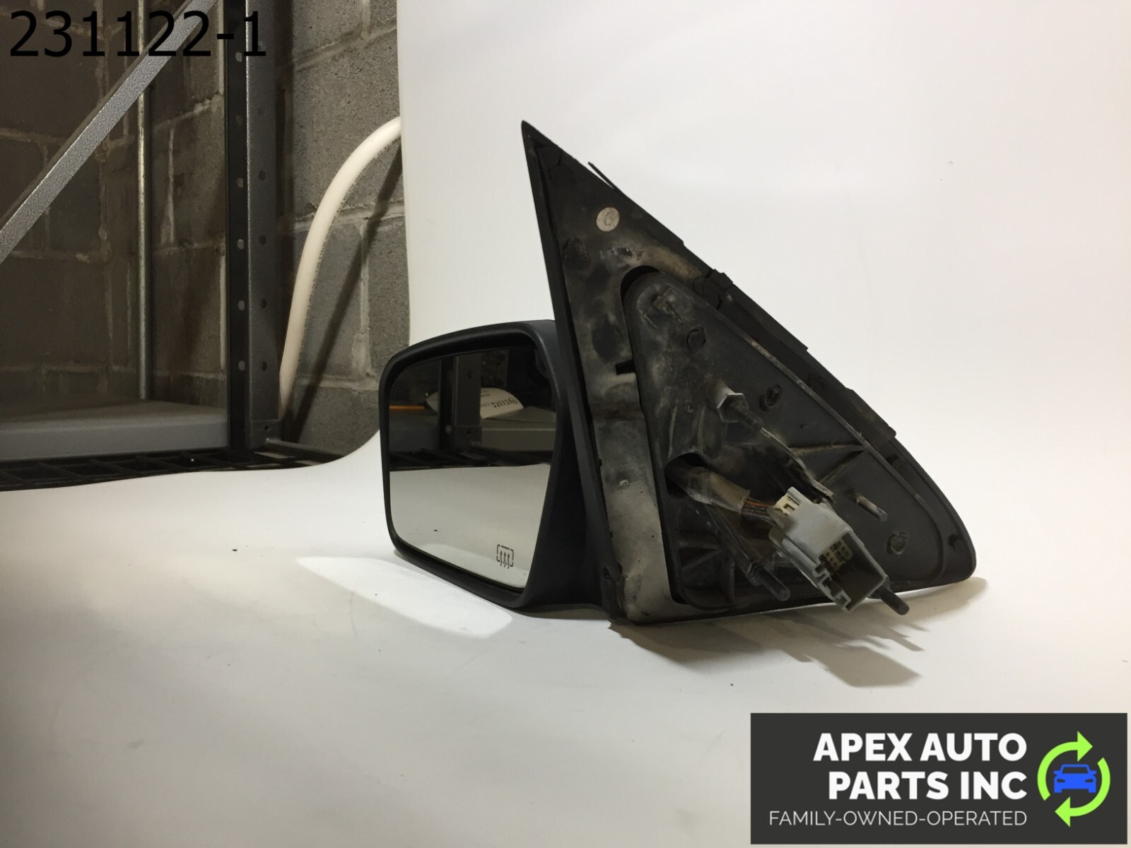 OEM 2009 Lincoln MKZ Driver Side View Power Door Mirror Chrome - Image 5