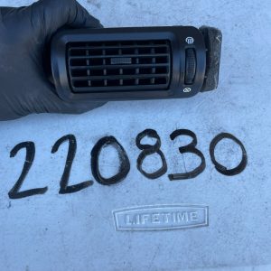 OEM 2010 2011 2012 2013 KIA SORENTO Driver Air Vent Grill Left LH 97050-2P000