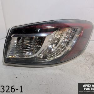 OEM 2010-2011 Mazda 3 Mazda3 2.5L SEDAN RIGHT PASSENGER TAIL LIGHT TAILLIGHT