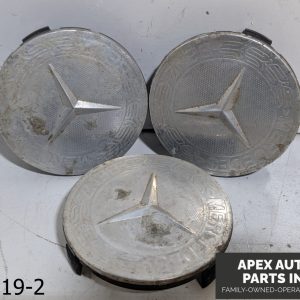 OEM 2010-2012 Mercedes GLK350 3.5L WHEEL CENTER CAP LOGO SILVER