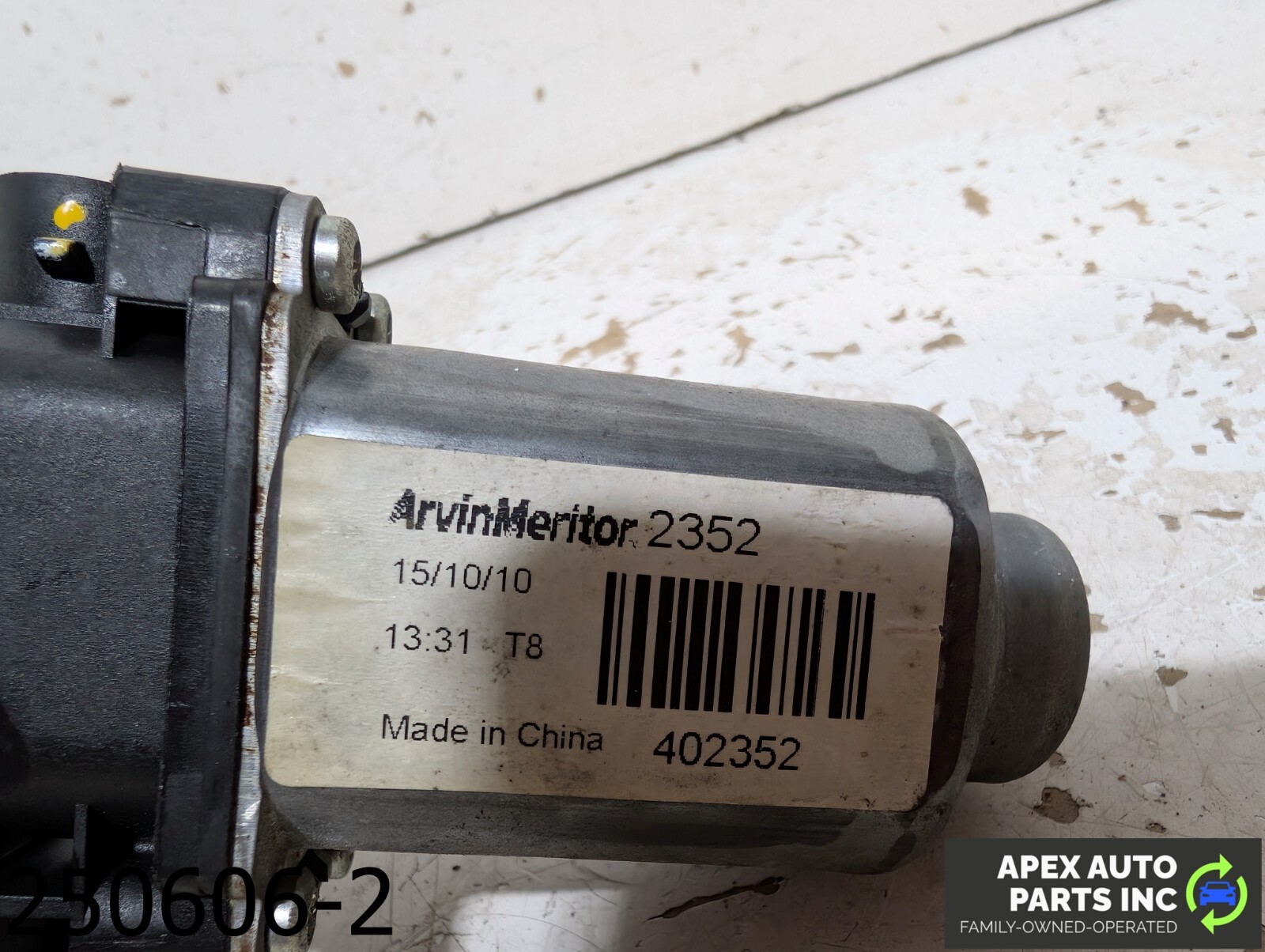 OEM 2011-2013 Kia Sportage 2.4L Front Right Passenger RH Window Motor Regulator - Image 9