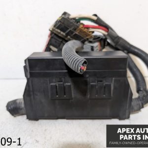 OEM 2011-2014 Nissan Juke 1.6L Engine Bay Fusebox Relay Box Assembly