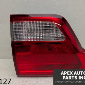 OEM 2011 Jeep Grand Cherokee 5.7L Right Passenger Side Inner Taillight Assembly