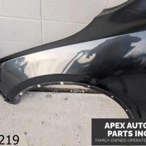 OEM 2013 Dodge Durango 3.6L LEFT DRIVER SIDE BODY WING FENDER