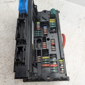 OEM 2014 BMW X3 2.0L Front Power Distribution Fuse Box w Junction